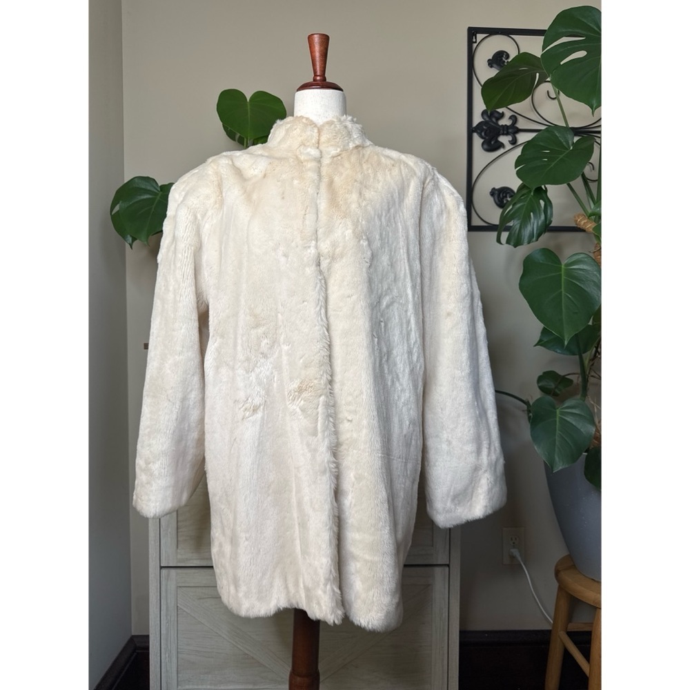 Yves Saint Laurent Vintage 80’s White Faux Fur Coat Size 36